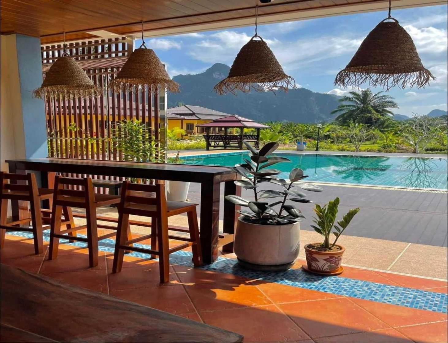 Capital O 75518 Baan Rose Resort Ao Luk Εξωτερικό φωτογραφία