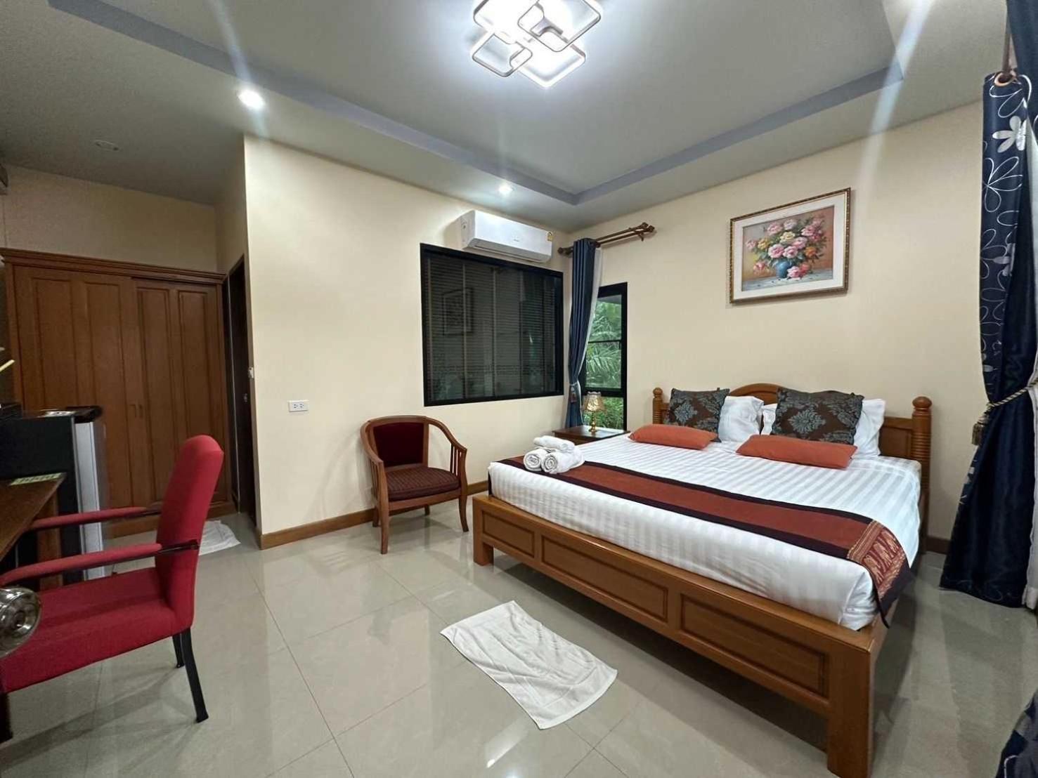 Capital O 75518 Baan Rose Resort Ao Luk Εξωτερικό φωτογραφία