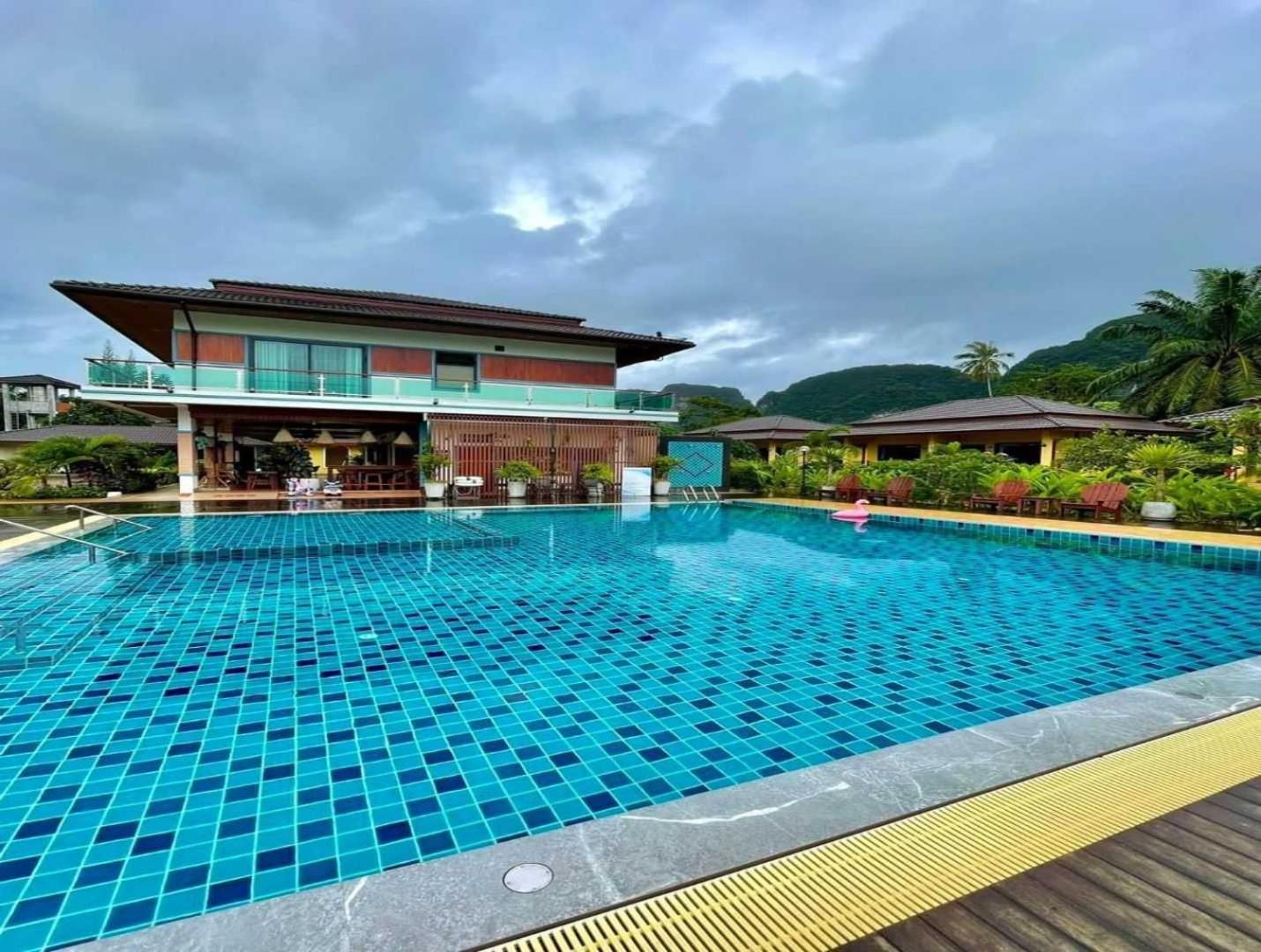 Capital O 75518 Baan Rose Resort Ao Luk Εξωτερικό φωτογραφία